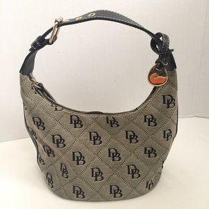 ❌SOLD❌Dooney & Bourke Signature Quilt Handbag
